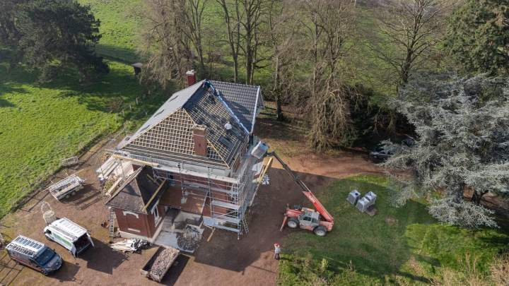Vérification de toiture par drone Cambrai